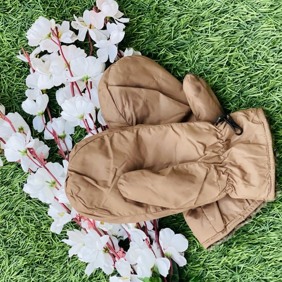 Zara gloves/mittens - Picture 3 of 6